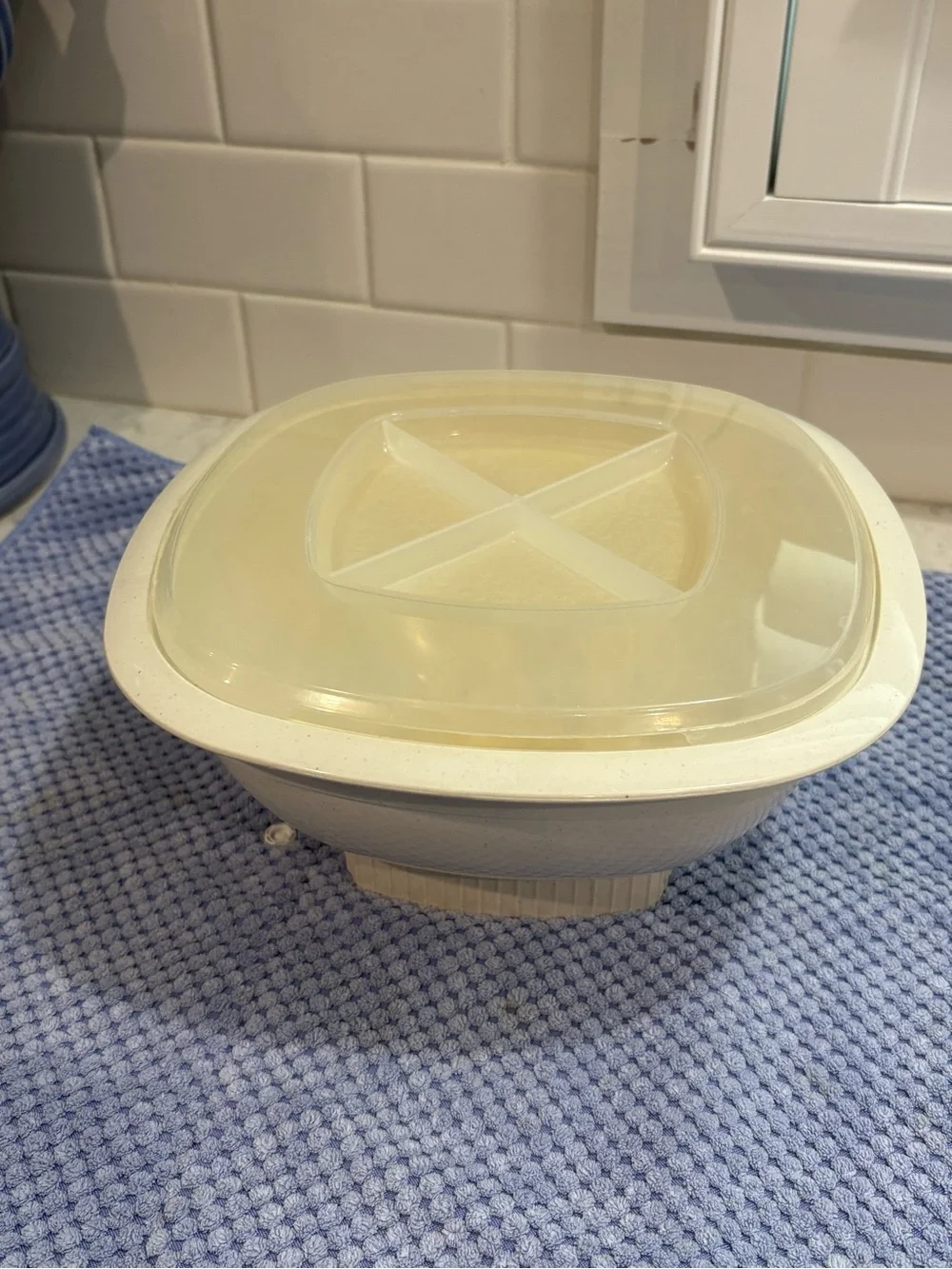 Vintage Nordic ware Microwave  popcorn popper with Lid -